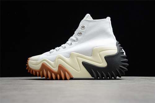 【320】[171546C]-[RUN STAR MOTION WHITE/BLACK/GUM HONEY]-[WOMAN:35-40]