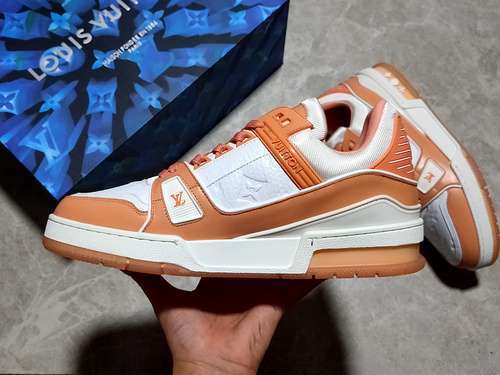 【750】[L*V 2021 TRAINER SNEAKERS WHITE/WHITE/ORANGE]-[MAN:38-45]