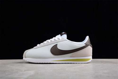 【230】[902804-001]-[CORTEZ BASIC NYLON  BLACK/WHITE-METALLIC GOLD]-[WOMAN:36-39]-[MAN:40-45]