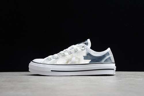 【240】[187726C]-[CHUCK TAYLOR ALL-STAR LOW WHITE/WHITE]-[WOMAN:35-40]