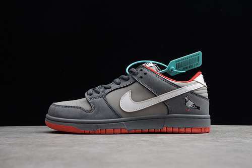 [304292-011]-[DUNK SB LOW STAPLE NYC PIGEON MEDIUM GREY/WHITE-DARK GREY]-[UNISEX:36-45]-[OG00124]