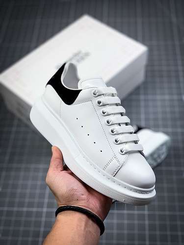 【380】[ALE*XANDER MCQUEEN WHITE/WHITE/BLACK]-[WOMAN:35-39]-[MAN:40-45]