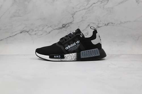 【300】[S24030]-[NMD R1 PRIMEKNIT CORE BLACK/CLOUD WHITE/CORE BLACK]-[WOMAN:36-39]-[MAN:40-45]