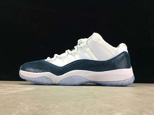 【500】[CD6846-102]-[AIR JORDAN 11 RETRO LOW LE SNAKESKIN WHITE/BLACK-NAVY]-[MAN:40.5-47.5]