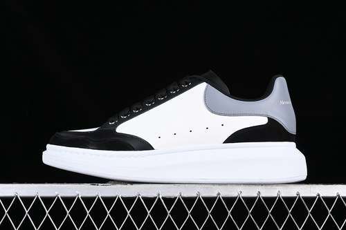 【560】[WHGP7]-[ALEXANDER MCQUEEN WHITE/BLACK/GREY]-[WOMAN:35-39]-[MAN:40-45]