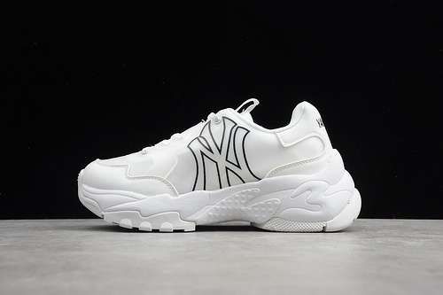 【240】[32SHC5011]-[BIG BALL CHUNKY SCREEN WHITE/WHITE/BLACK]-[WOMAN:35.5-39]-[MAN:40-44]