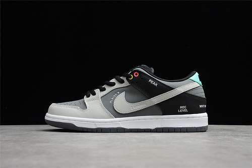 【380】[CV1659-001]-[DUNK LOW SB CAMCORDER SMOKE GREY/WHITE/BLACK]-[WOMAN:36-39]-[MAN:40-46]