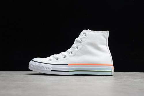 【230】[167751C]-[CHUCK TAYLOR ALL STAR 70S HIGH WHITE/WHITE/BLACK]-[WOMAN:35-39]-[MAN:40-44]