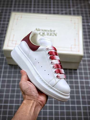 【580】[ALE*XANDER MCQUEEN WHITE/WHITE/RED]-[WOMAN:35-40]