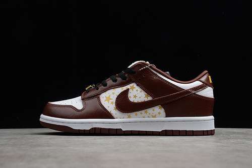 【360】[DH3228-103]-[SUPREME X SB DUNK LOW WHITE/METALLIC GOLD/BARKROOT BROWN]-[UNISEX:36-47]