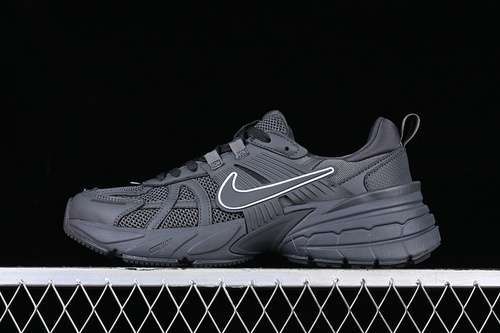 【320】[FD0736-001]-[V2K RUNTEKK 3XL BLACK/WHITE]-[WOMAN:36-39]-[MAN:40-45]
