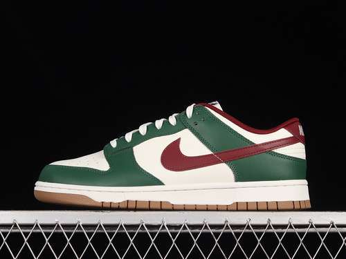 【330】[FB7160-161]-[SB DUNK LOW GORGE GREEN/WHITE/TEAM RED/GUM MEDIUM BROWN]-[UNISEX:36-46]