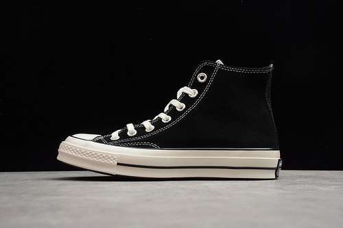 【240】[166216C]-[CHUCK TAYLOR ALL-STAR 70S HIGH BLACK/WHITE/EGRET]-[WOMAN:35-39]-[MAN:40-44]