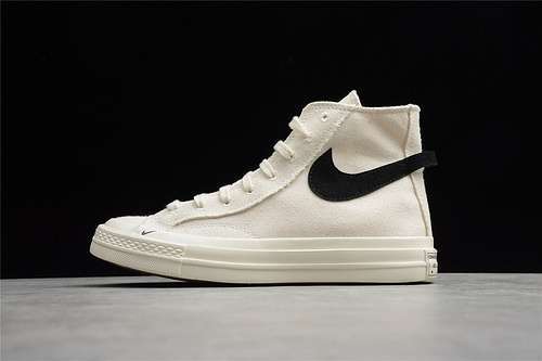 【240】[162069C]-[CHUCK TAYLOR ALL-STAR 70S HIGH BEIGE/WHITE/EGRET]-[WOMAN:35-39]-[MAN:40-45]