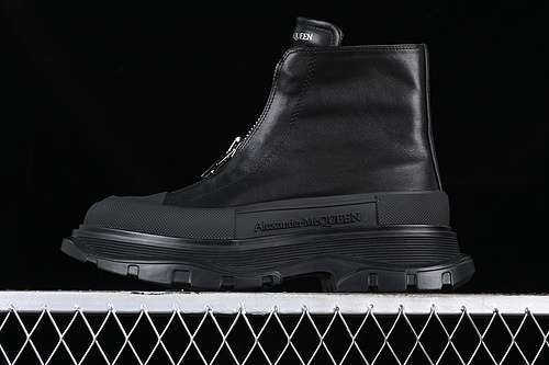 【530】[ALEXANDER MCQUEEN TREAD SLICK BLACK]-[WOMAN:35-40]