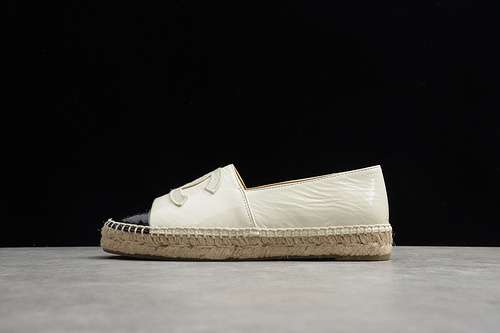 【460】[CHA*NEL FISHERMAN SHOES WHITE/BLACK]-[WOMAN:35-40]