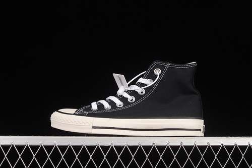 【220】[CHUCK TAYLOR ALL STAR J 1980S HIGH BLACK/BEIGE/BLACK]-[WOMAN:35-39]-[MAN:40-44]