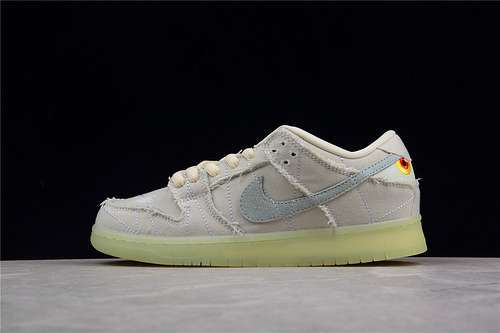 【420】[DM0774-111]-[DUNK LOW SB MUMMY COCONUT MILK/SEAFOAM/YELLOW STRIKE]-[WOMAN:36-39]-[MAN:40-47.5]