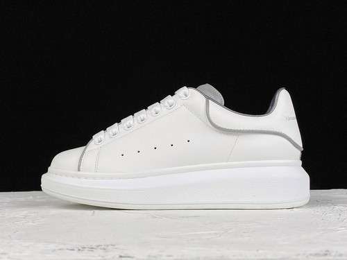 【600】[ALE*XANDER MC*QUEEN WHITE/WHITE/GREY]-[WOMAN:35-39]-[MAN:39-44]