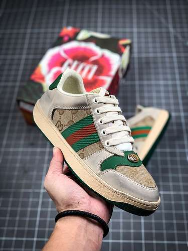 【360】[GU*CCI DISTRESSED LEATHER SNEAKER LIGHT KHAKI/GREEN/RED]-[UNISEX:35-44]