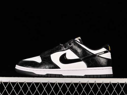 【300】[DR9511-100]-[DUNK LOW SE WORLD CHAMPS BLACK WHITE WHITE/BLACK]-[UNISEX:36-47.5]