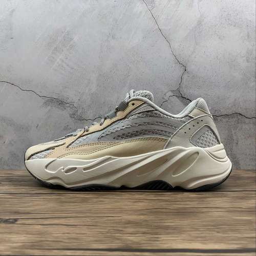 【400】[GY7924]-[YEEZY BOOST 700 V2 CREAM/CREAM/CREAM]-[MAN:40-47.5]