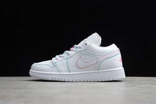【300】[554723-101]-[AIR JORDAN 1 LOW GS WHITE/WHITE-AURORA GREEN-SOAR]-[WOMAN:36-40]