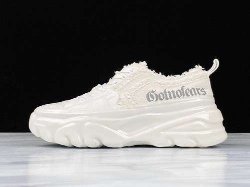 【580】[GOTNO*FEARS X BA*NU ICE JELLY WHITE/WHITE/WHITE]-[WOMAN:35-39]-[MAN:40-44]