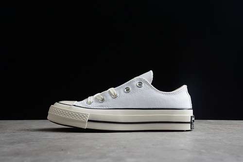 【200】[A02306C]-[CHUCK TAYLOR ALL STAR 70S LOW 1970 WHITE/WHITE/BLACK]-[WOMAN:35-39]-[MAN:40-44]