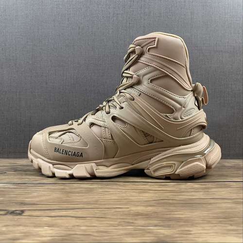 【650】[BA*LEN*CIAGA TRACK HIKE LIGHT KHAKI/LIGHT KHAKI/LIGHT KHAKI]-[WOMAN:35-39]-[MAN:40-46]