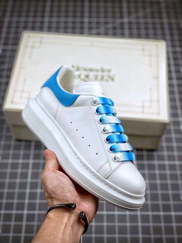 【580】[ALE*XANDER MCQUEEN WHITE/WHITE/BLUE]-[WOMAN:35-40]