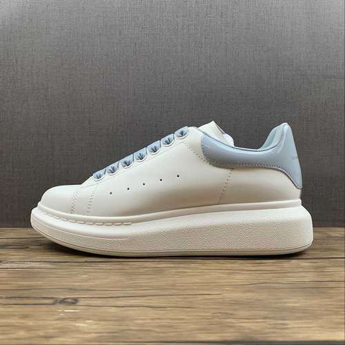 【400】[ALE*XANDER MCQUEEN WHITE/WHITE/LAKE BLUE]-[WOMAN:35-39]