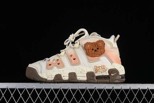 【340】[DX1939-100]-[AIR MORE UPTEMPO 96 QS GS COCONUT MILK/TEAM GOLD/GUM DARK BROWN/TEAM GOLD]