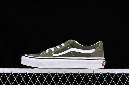 【230】[VN0A4UUK2V4]-[STYLE 136 VR3 WHITE/GREEN]-[WOMAN:35-39]-[MAN:40-44]
