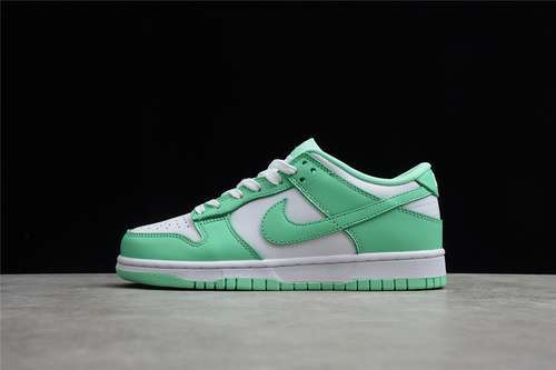 【300】[DD1503-105]-[SB DUNK LOW GREEN GLOW WHITE/GREEN GLOW/WHITE]-[WOMAN:36-39]