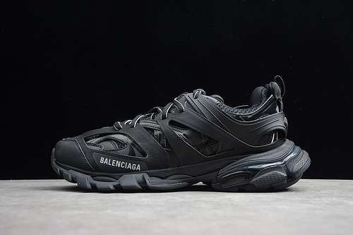 [ECBA800463C]-[3.0 TRIPLE S SNEAKER GOMMA MAILLE BLACK/BLACK]-[UNISEX:36-45]-[2-260]