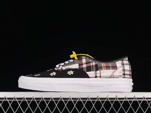 【250】[VN0A5KRDUUW]-[AUTHENTIC FLORAL PLAID PATCHWORK BLACK/MULTI-COLOR]-[WOMAN:35-39]-[MAN:40-44]