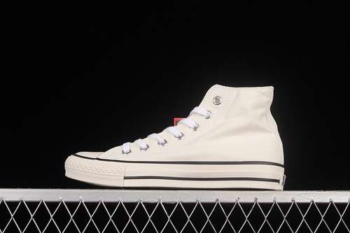 【220】[CHUCK TAYLOR ALL STAR J 1980S HIGH WHITE/BEIGE/BLACK]-[WOMAN:35-39]-[MAN:40-44]
