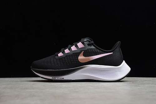 【280】[BQ9647-007]-[AIR ZOOM PEGASUS 37 BLACK/METALLIC RED/BRONZE]-[WOMAN:36-40]