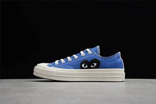 【240】[171848C]-[COMME DES GARÇONS PLAY X CHUCK TAYLOR ALL-STAR 70S LOW BLUE QUARTZ/EGRET/BLACK]