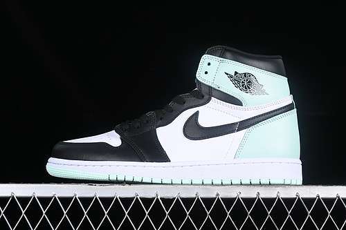 【360】[861428-100]-[AIR JORDAN 1 RETRO HIGH OG IGLOO WHITE/IGLOO-BLACK]-[WOMAN:36-39]-[MAN:40-47.5]