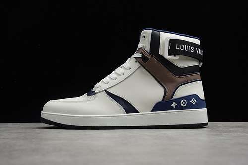 【550】[L*V 20S RIVOLI WHITE/BLACK/KHAKI]-[WOMAN:35-39]-[MAN:40-44]