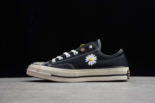 [163769C]-[CHUCK TAYLOR 70S ALL-STAR LOW BLACK/WHITE]-[WOMAN:35-39]-[MAN:40-44]