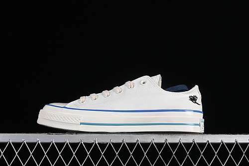 【220】[A08698C]-[CHUCK 70 LOW MAGPIE VINTAGE WHITE]-[WOMAN:35-39]-[MAN:40-44]