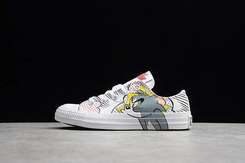 [165732C]-[CHUCK TAYLOR ALL-STAR OX X TOM AND JERRY WHITE/MULTI-WHITE]-[UNISEX:35-44]
