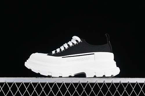 【530】[760165]-[ALEXANDERMCQUEEN BLACK/WHITE]-[WOMAN:35-39]-[MAN:40-44]
