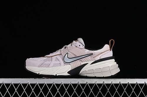 【300】[FN6703-001]-[V2K RUNTEKK 3XL PLATINUM VIOLET/LIGHT BONE/BLACK/CHROME]-[UNISEX:36-46]