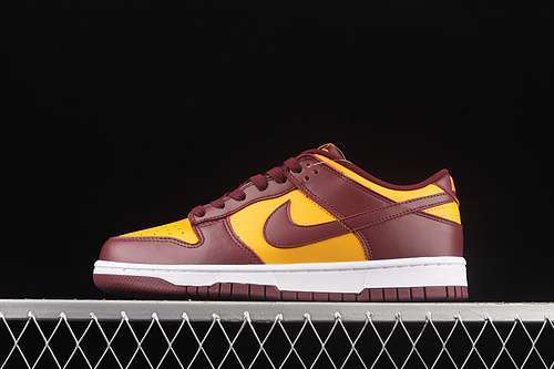 【330】[DD1391-701]-[SB DUNK LOW MIDAS GOLD/TOUGH RED/WHITE]-[WOMAN:36-39]-[MAN:40-47.5]
