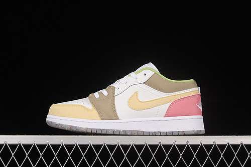 【300】[DJ0341-100]-[AIR JORDAN 1 LOW SE WHITE/WHITE/VIVID GREEN]-[WOMAN:36-39]