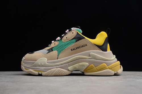 [ECBA700321N]-[TRIPLE S SNEAKER DADSHOE CREAM-COLORED]-[WOMAN:35-39]-[MAN:40-45][1.8-200]